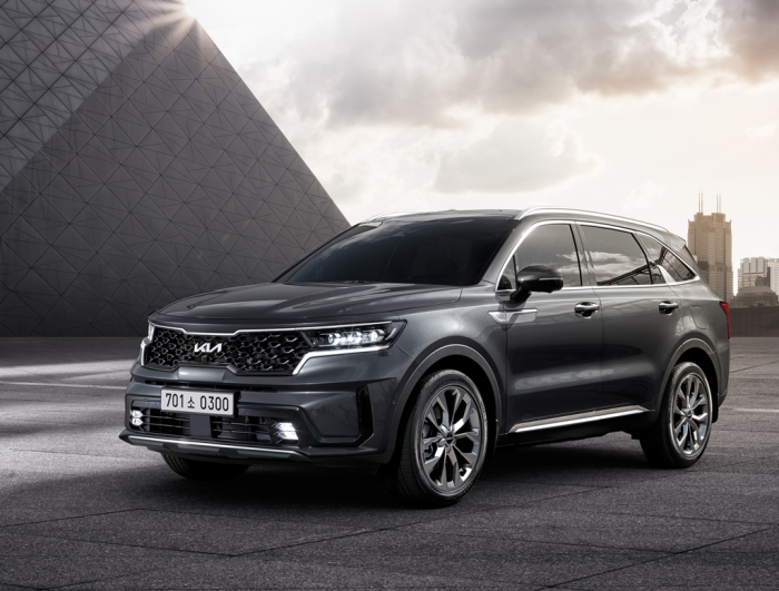 A hybrid model of the Kia Sorento