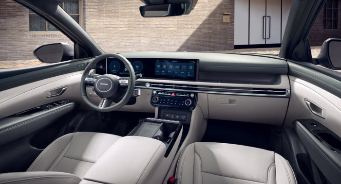 Interior　of　Hyundai's　new　Tucson　SUV