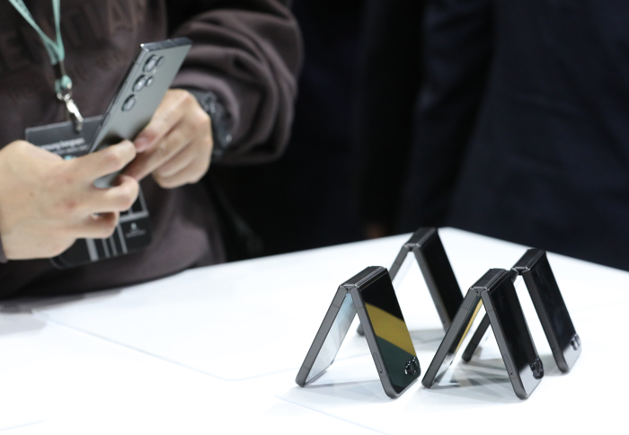 Samsung　launched　the　newest　model　of　the　Galaxy　Z　Flip　5　series　in　August　2023