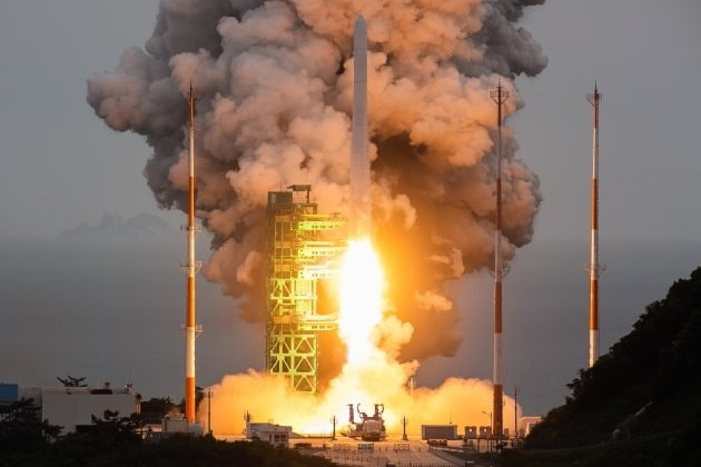 Nuri rocket lifts off for its third launch at 6:24 p.m. Korea time on May 25 (Courtesy of Ministry of Science and ICT)