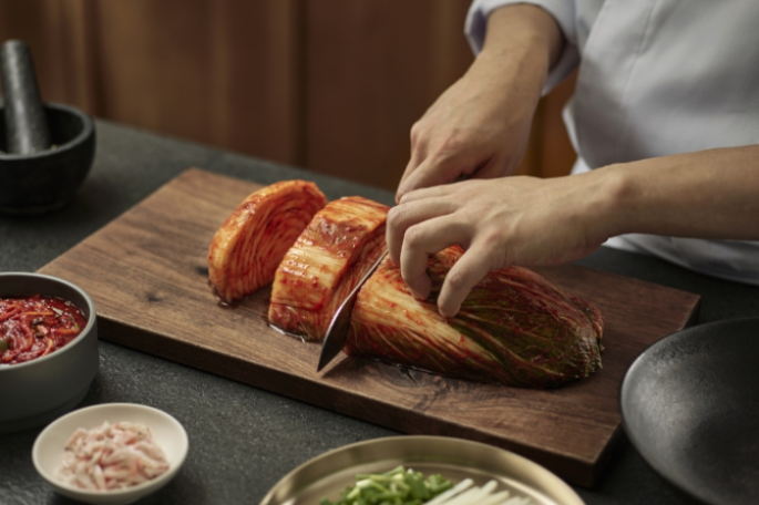 Lotte　Hotels　&　Resorts　ups　ante　in　kimchi　business