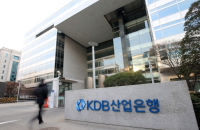 Korea's KDB likely to tap top bidder for HMM in November