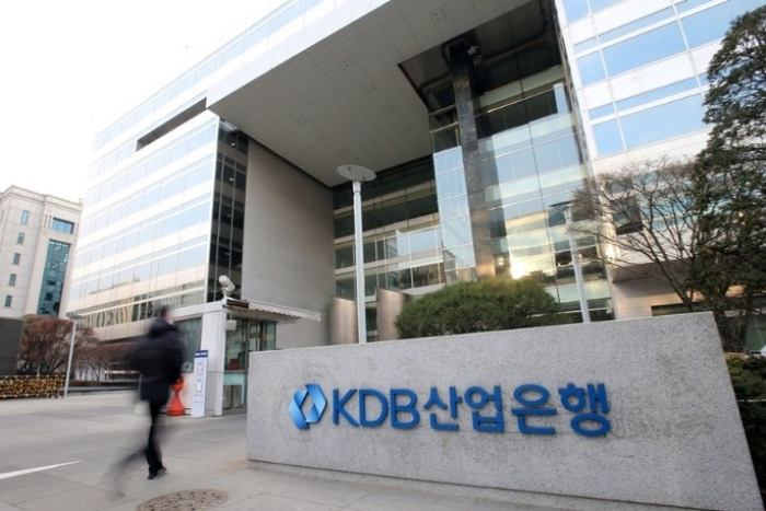 Korea's　KDB　likely　to　tap　top　bidder　for　HMM　in　November