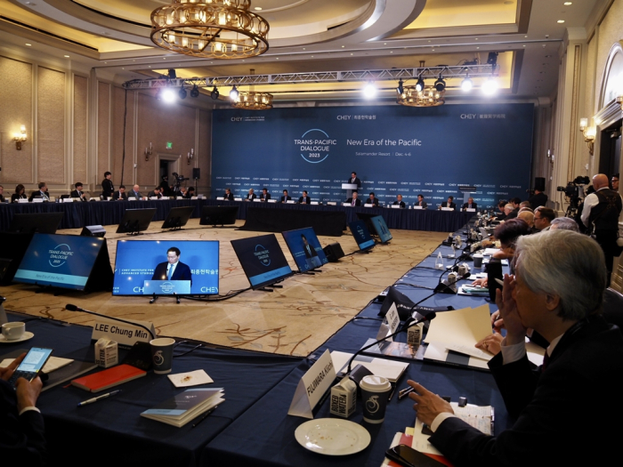 Chey speaks during the Trans-Pacific Dialogue, a forum hosted by the Chey Institute for Advanced Studies