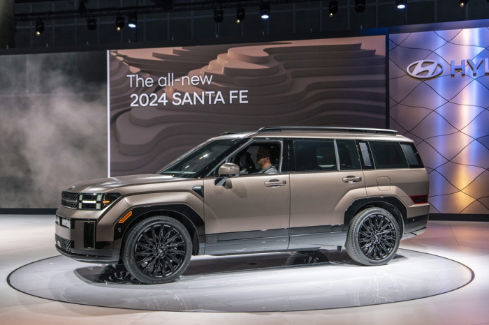 Hyundai's all-new Santa Fe at the LA Auto Show 2023
