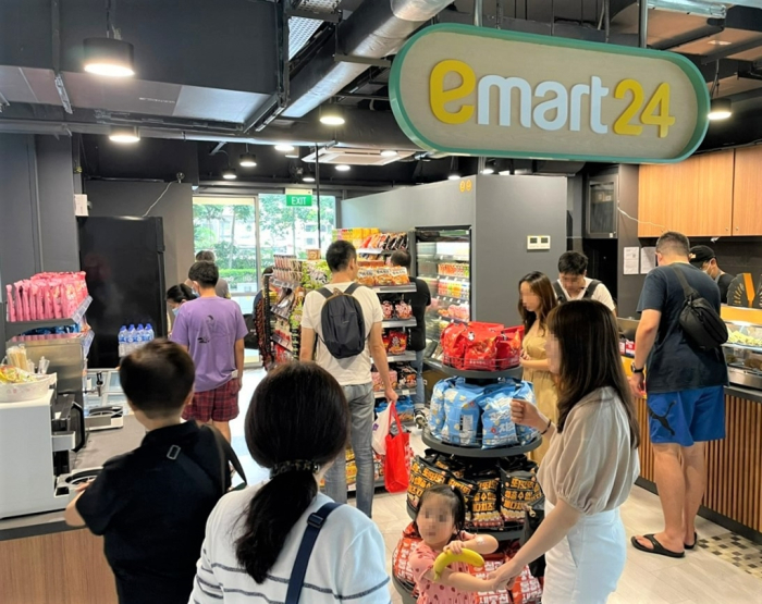 Korea’s　E-Mart24　to　debut　in　Cambodia,　aims　for　100　stores　by　2028