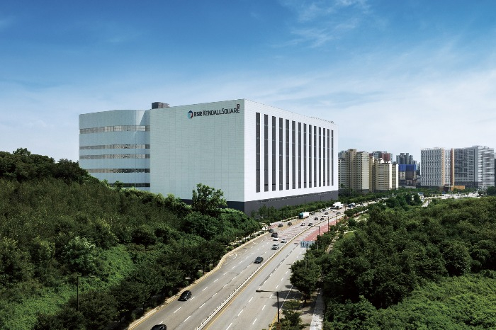 ESR　KS　REIT's　flagship　asset,　logistics　center　in　Goyang,　Gyeonggi　Province　(Courtesy　of　ESR　KS　REIT)