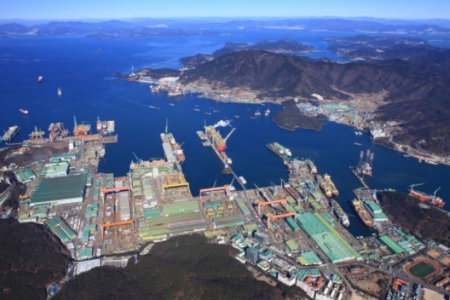 Samsung　Heavy　Industries'　Geoje　Shipyard