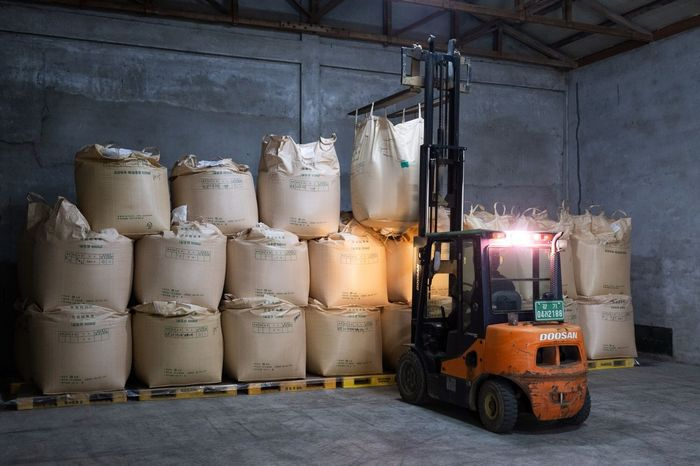 In　South　Korea,　inflation　of　food　products　such　as　rice　has　hit　consumers　hard.　PHOTO: SEONGJOON　CHO/BLOOMBERG　NEWS