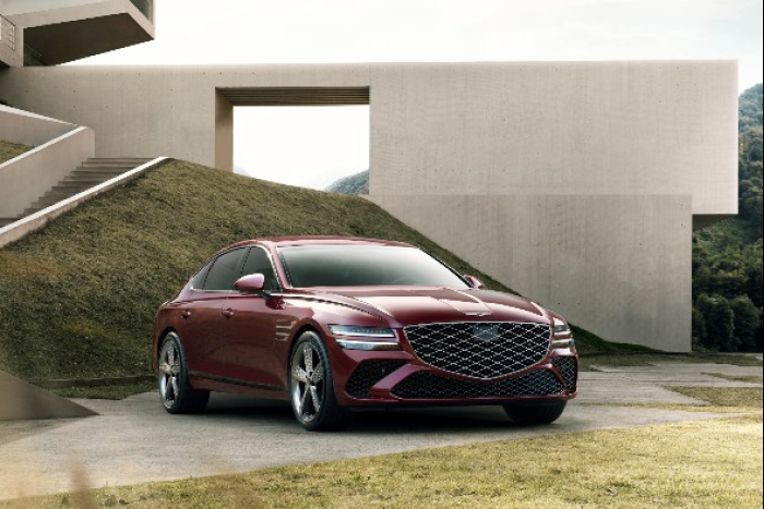 Hyundai　Motor　reveals　facelift　of　G80　sedan　