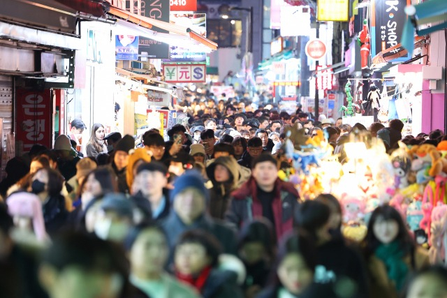 Foreign　visitors　to　S.Korea　to　surpass　10　mn　in　2023　