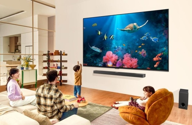 LG　Electronics　unveils　2024　QNED　TV　