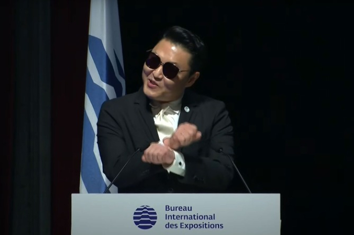 Psy　in　Paris　in　June　2023