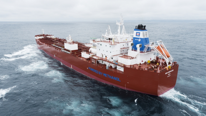 HD　KSOE's　methanol-fueled　petroleum　product　carrier