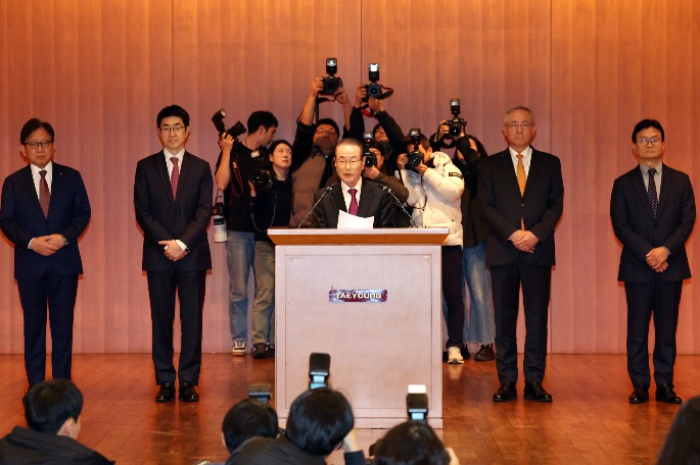 Taeyoung　Group　founder　and　Honorary　Chairman　Yoon　Se-young　offers　fresh　self-rescue　measures　for　Taeyoung　E&C　at　a　press　conference　on　Jan.　9,　2024 