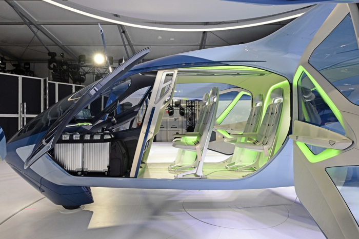 Supernal　debuts　S-A2,　its　upgraded　eVTOL　flying-car　concept,　at　CES　2024