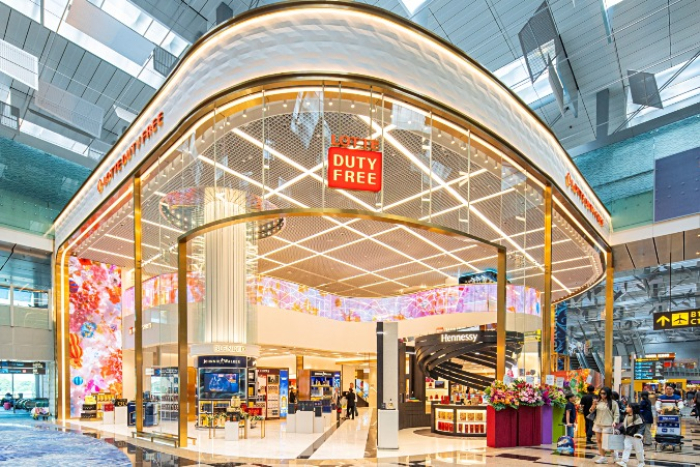 Lotte　Duty　Free's　Changi　Airport　store