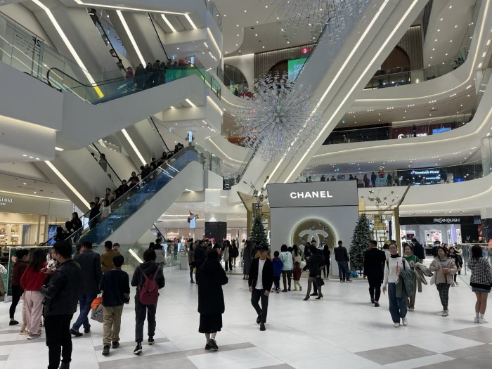 The interior of Lotte Mall West Lake Hanoi