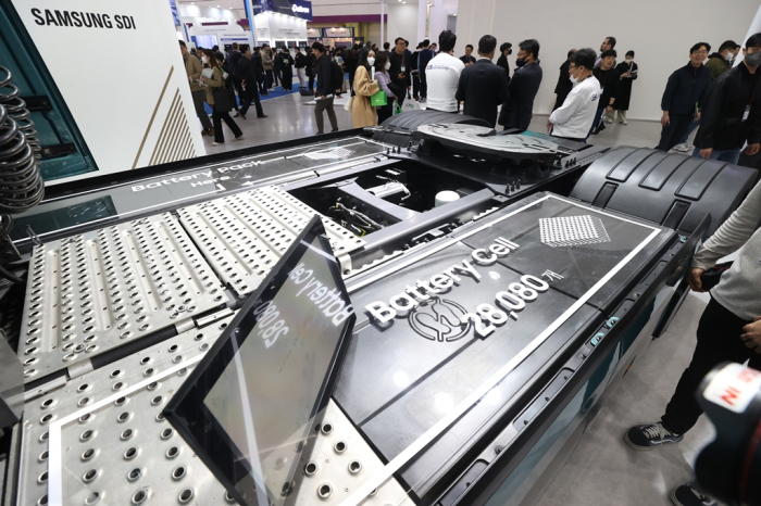 An electric pickup equipped with Samsung SDI's battery cells