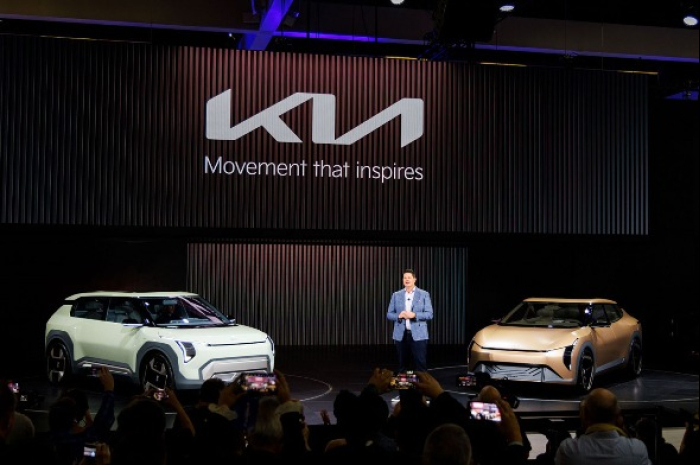 Kia's　new　EV　models　EV3　and　EV4 