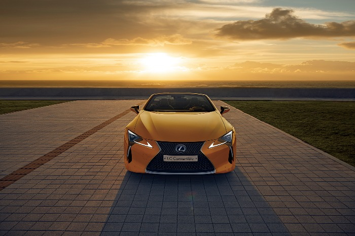 Lexus　LC　Convertible