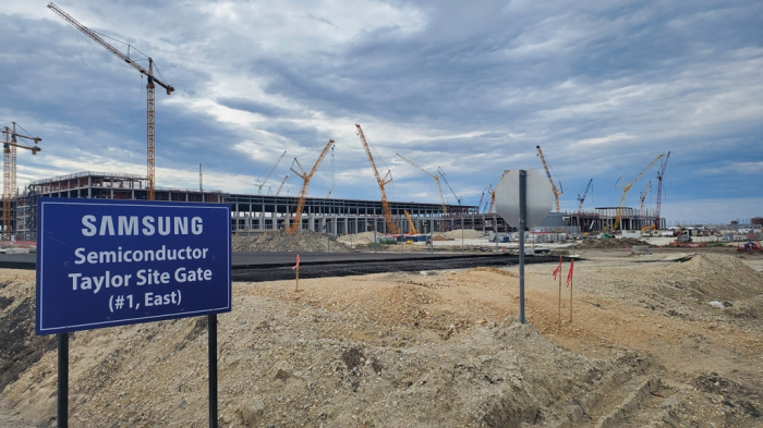 Samsung's　chip　plant　construction　site　in　Taylor,　Texas