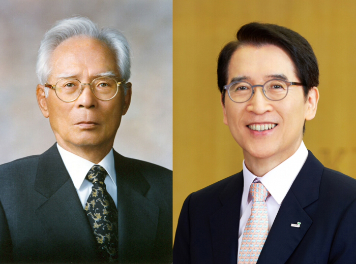 Kyobo　Life　Insurance　founder　Shin　Yong-ho　(left)　and　his　son　and　current　Chairman　Shin　Chang-jae