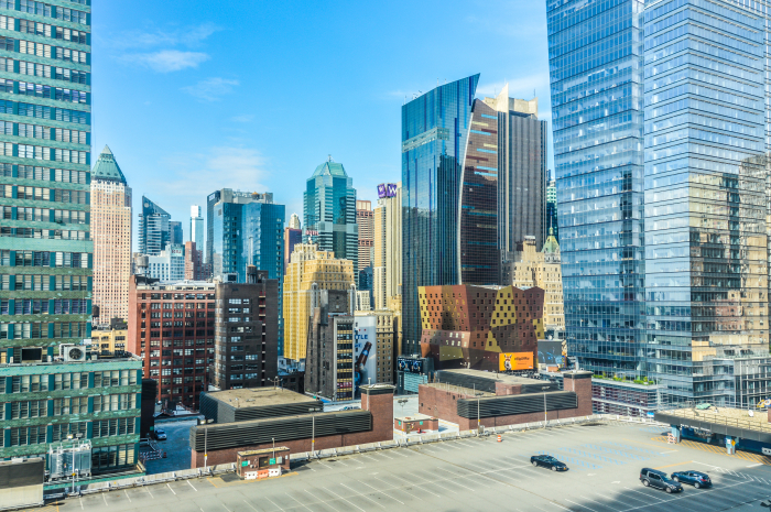 Office　buildings　in　New　York　(Courtesy　of　Getty　Images)