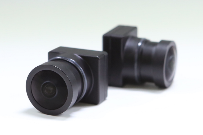 LG Innotek's new ADAS camera module fitted with a direct heating system (Courtesy of LG Innotek)
