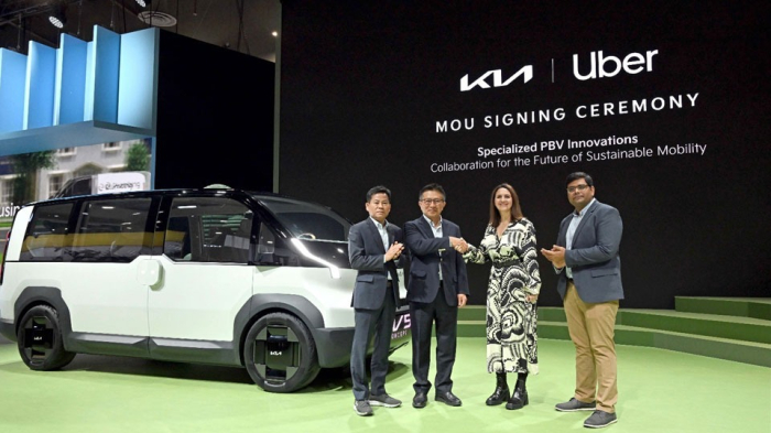 Kia　and　Uber　agree　to　jointly　develop　custom-tailored　electric　ride-hailing　PBVs　during　CES　2024　(File　photo,　courtesy　of　Kia)