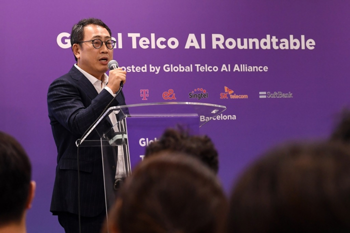 SK　Telecom　CEO　Ryu　Young-Sang　speaks　to　the　press　at　the　Mobile　World　Congress　(MWC)　2024　in　Barcelona　on　Feb.　26,　2024　(Courtesy　of　Yonhap)