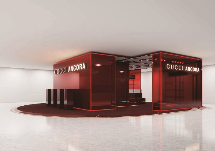 The　Gucci　Ancora　will　display　the　debut　collection　of　Sabato　de　Sarno,　creative　director　of　Gucci