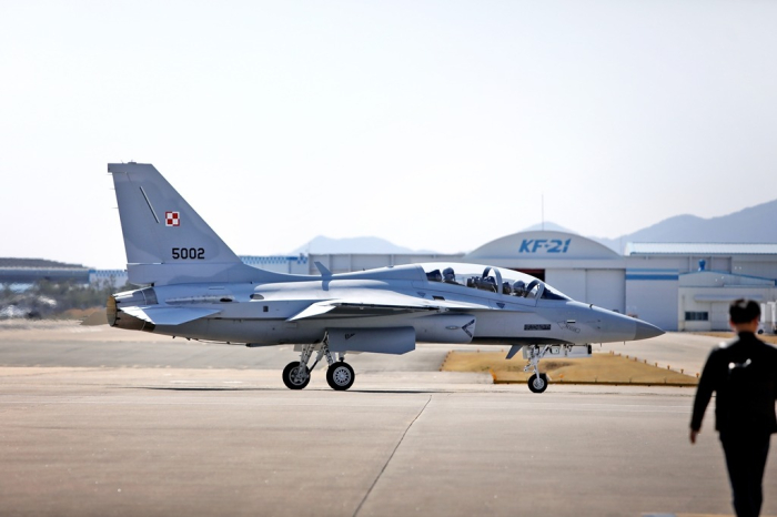 The　two-seat　FA-50　fighter　jet　exported　to　Poland　(File　photo,　courtesy　of　KAI)