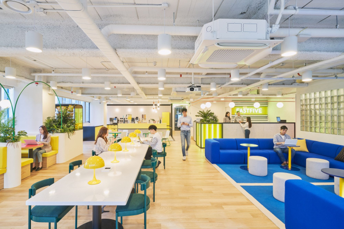 Fastfive　co-working　space　in　Gangnam　District,　Seoul　(Courtesy　of　Fastfive)