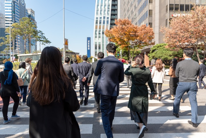 Office workers in Yeouido, South Korea's main financial district