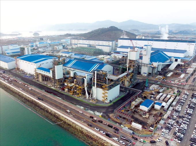 POSCO's　lithium　hydroxide　plant　in　Gwangyang,　South　Jeolla　Province