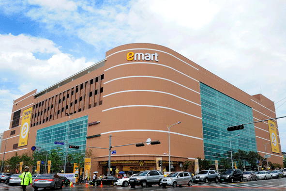E-Mart outlet in Goyang, Gyeonggi Province in South Korea (Courtesy of Yonhap News)