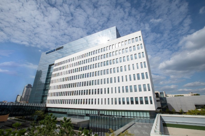 Samsung　Bioepis　headquarters　in　Incheon,　South　Korea　(Courtesy　of　Samsung)