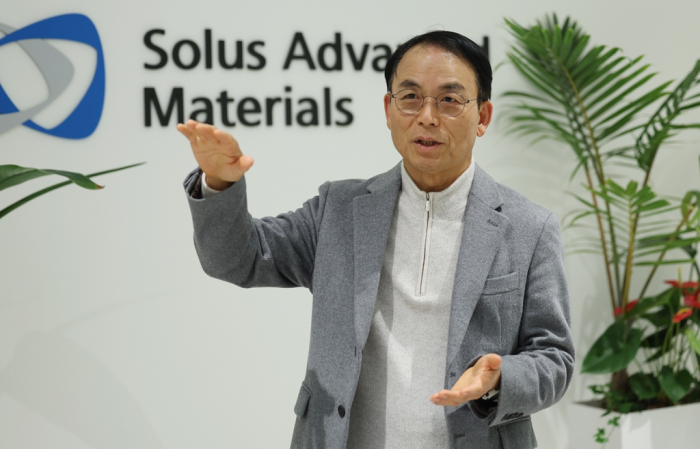 Chin　Dae-je,　chief　executive　of　Solus　Advanced　Materials