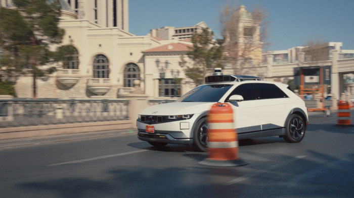 The Hyundai IONIQ 5 robotaxi in a road driving test