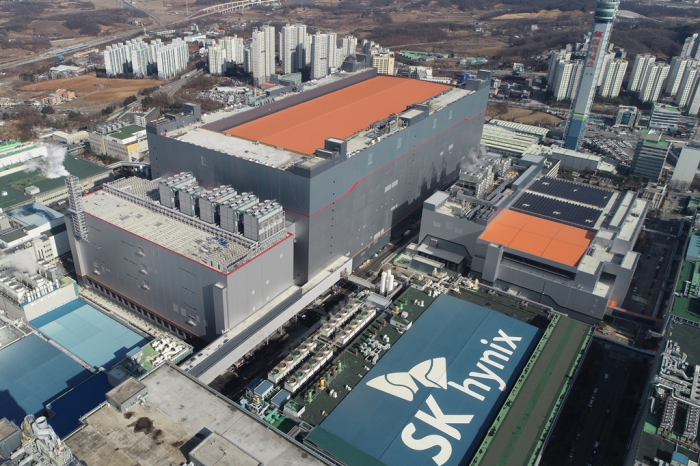 SK　Hynix's　DRAM　chip　plant　in　Korea