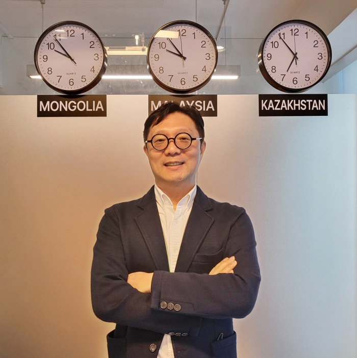 Lim　Hyung　Keun,　BGF’s　managing　director　of　overseas　business
