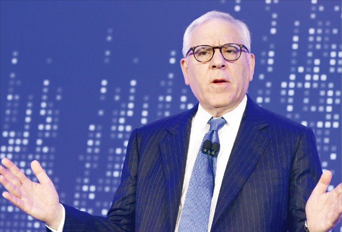 David　Rubenstein,　co-founder　and　co-chairman　of　The　Carlyle　Group