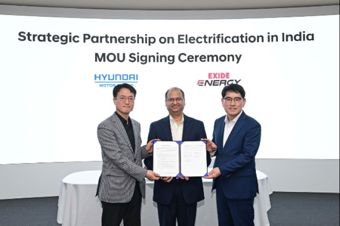 Exide Energy CEO Mandar V Deo (center) poses for a photo with Hyundai Motor Group executives after signing a battery-developing MOU in South Korea on April 8, 2024 (Courtesy of Hyundai Motor Group)