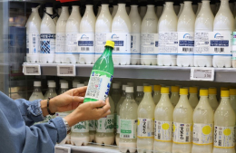 Korea’s makgeolli market hits brakes amid whiskey fad