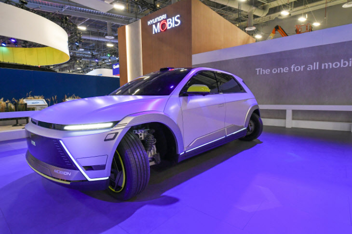Hyundai Mobis' crab-walking car Mobion (Courtesy of Hyundai Mobis)