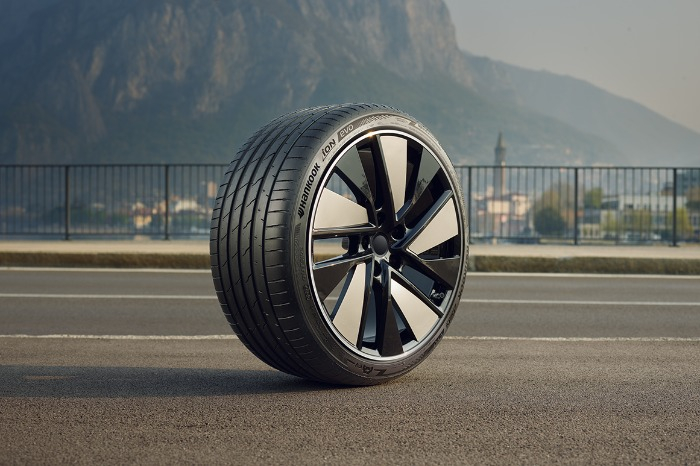 Korea's　top　three　tire　makers　launch　EV　tire　brands