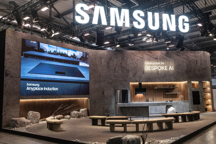 Samsung　Electronics　booth　at　EuroCucina　2024　held　on　the　sidelines　of　Milan　Design　Week