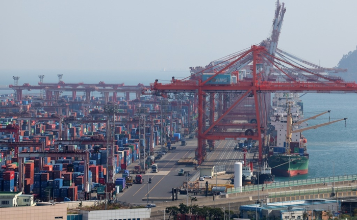 Container terminals at the Port of Busan, South Korea (File photo, courtesy of Yonhap)