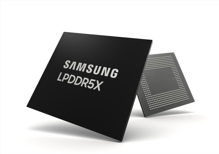 Samsung's　LPDDR5X　DRAM